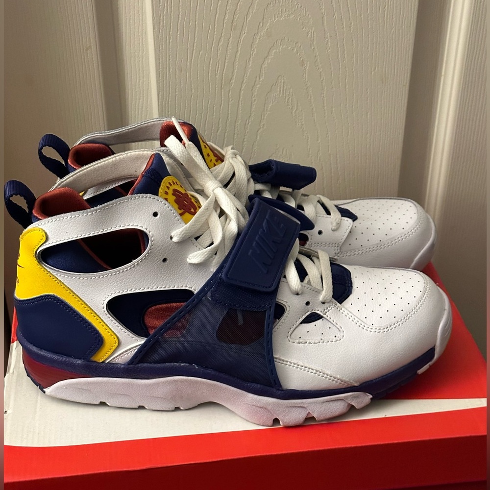 💥NIKE AIR TRAINER HUARACHE💥 Men’s size 11